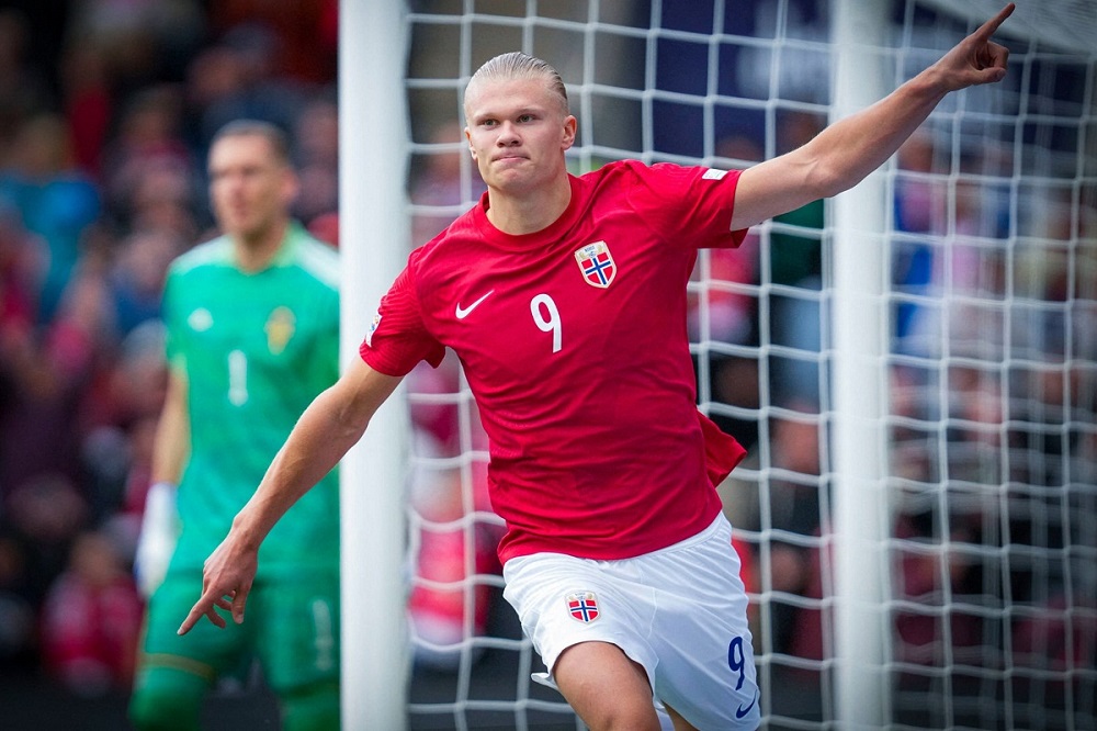 ارلینگ هالند - عکس های فوتبالی ارلینگ هالند