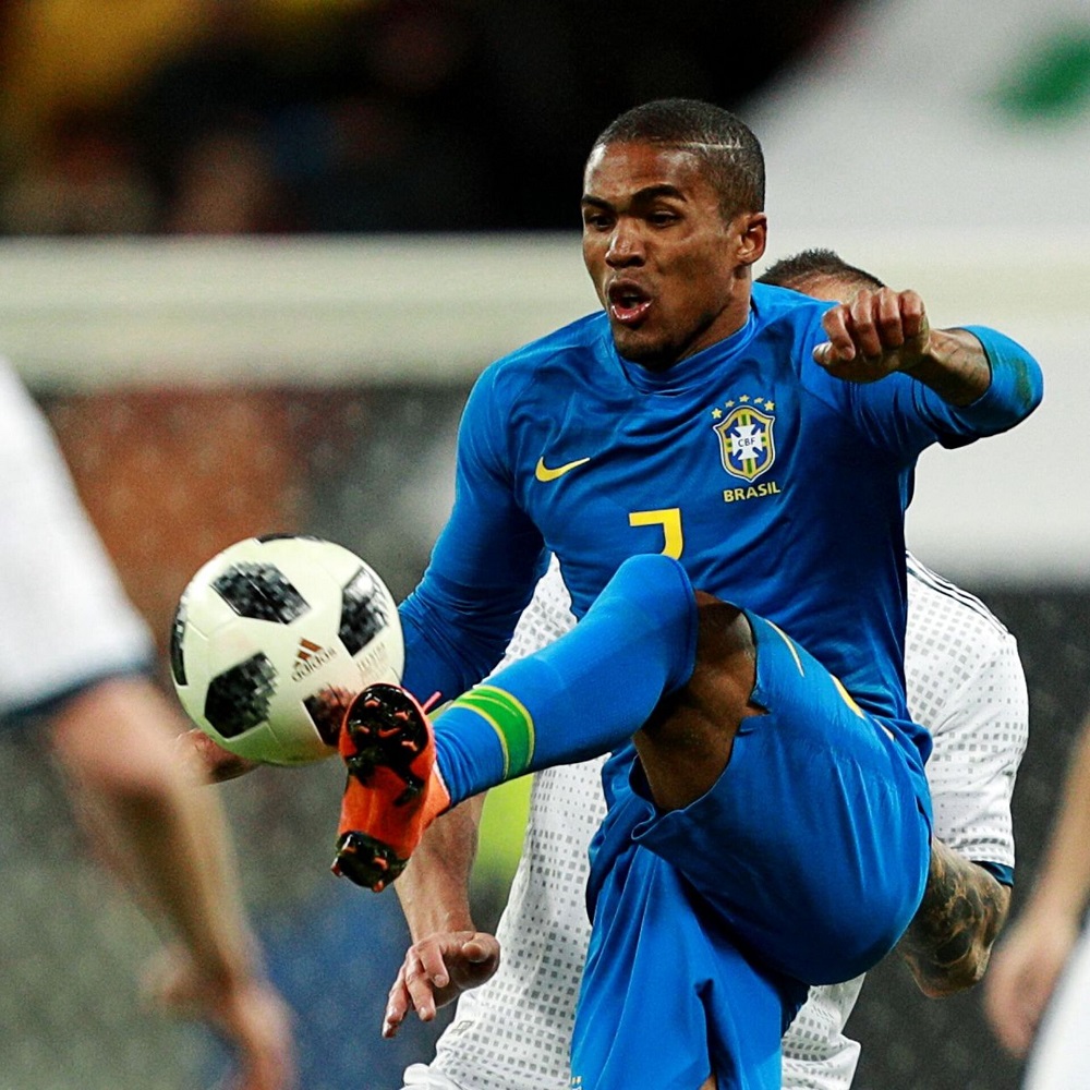 داگلاس کاستا - عکس های فوتبالی داگلاس کاستا