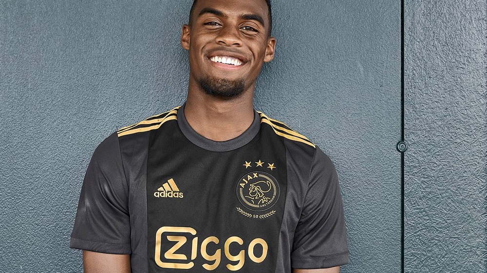 رایان گراونبرخ - عکس های فوتبالی رایان گراونبرخ