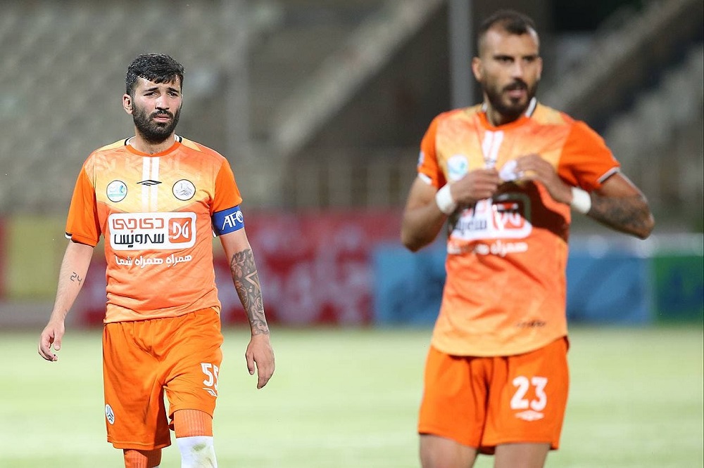 محسن مسلمان - عکس های فوتبالی محسن مسلمان