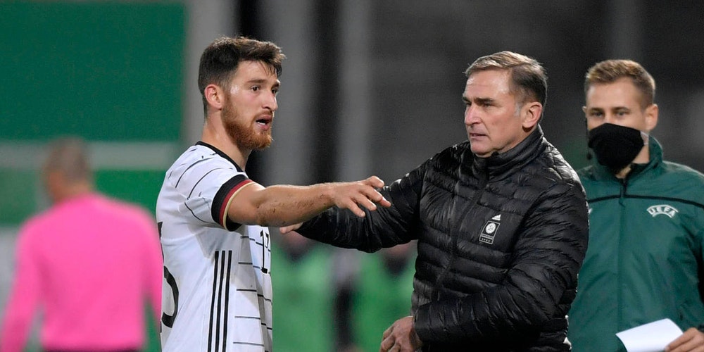 صالح اوزچان - عکس های فوتبالی صالح اوزچان