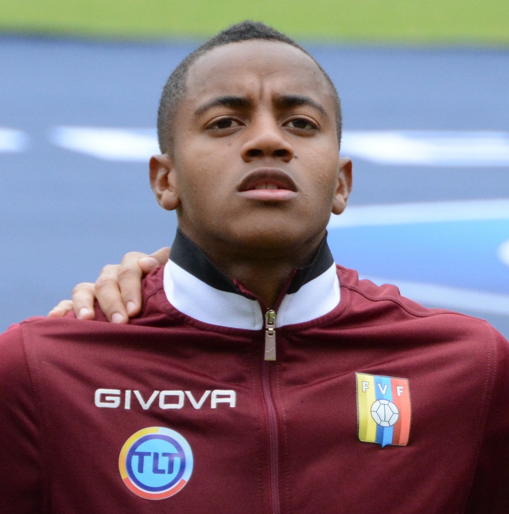 وویکر فارینیز - عکس های فوتبالی وویکر فارینیز