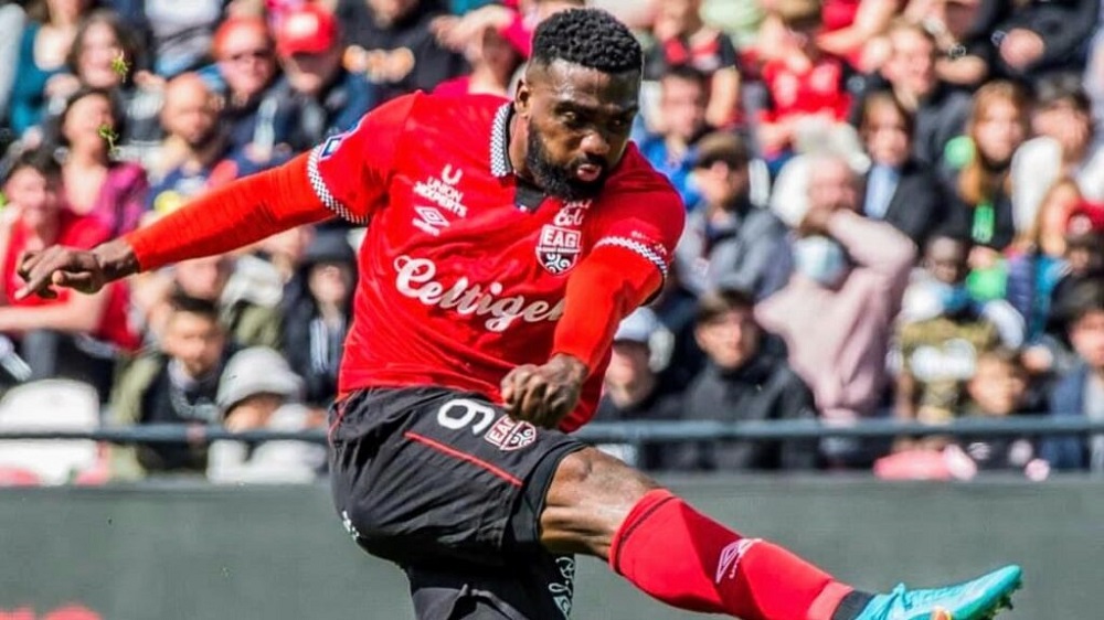 فرانسدی پیِرو - عکس های فوتبالی فرانسدی پیِرو