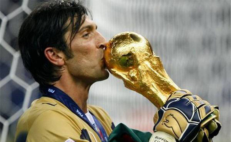 جیان لویجی بوفون - عکس های فوتبالی جیان لویجی بوفون