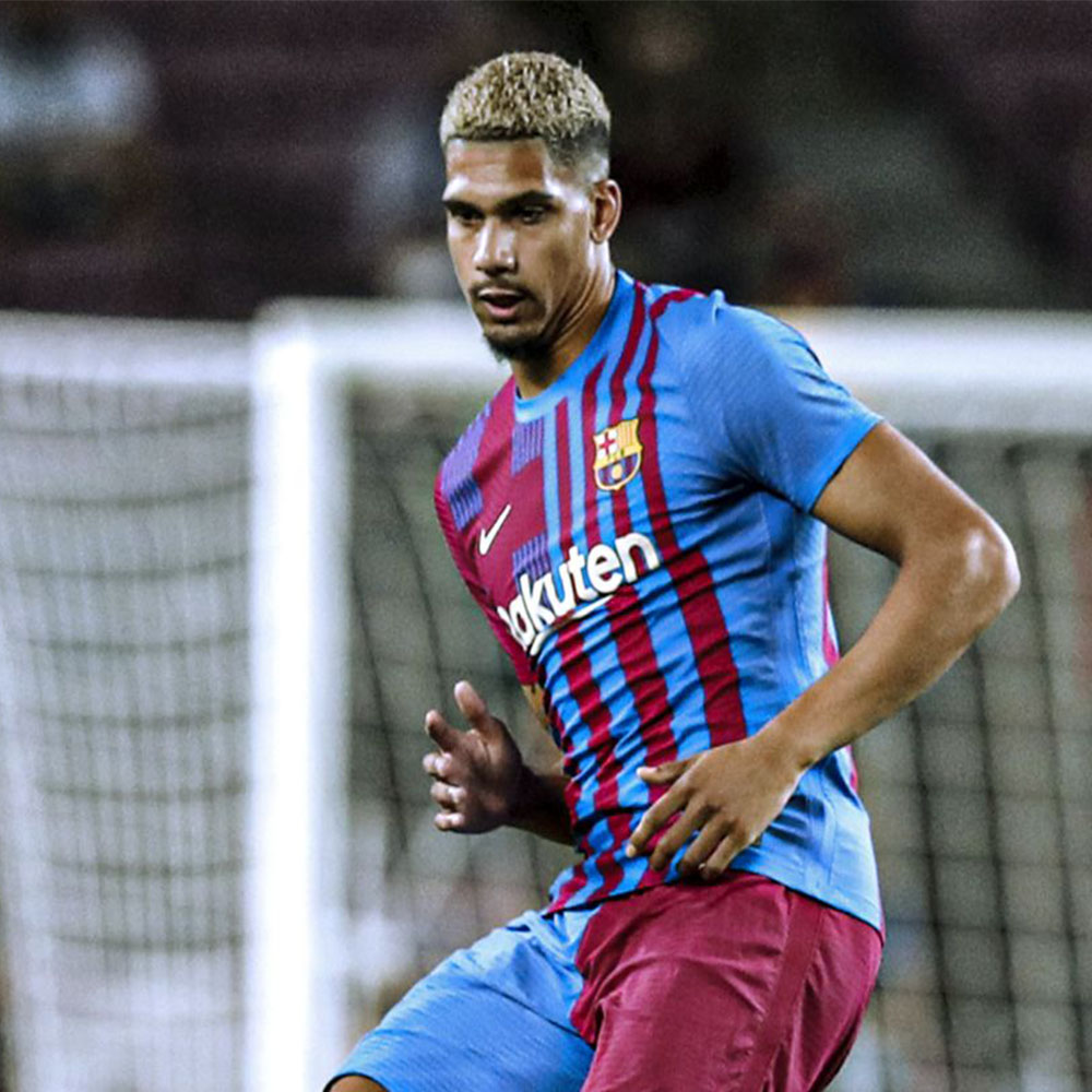 رونالد آرائوخو - عکس های فوتبالی رونالد آرائوخو