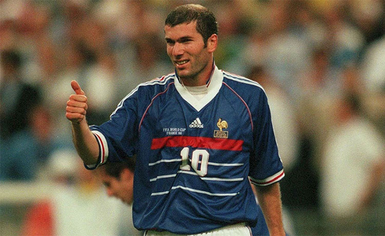 زینالدین زیدان - عکس های فوتبالی زینالدین زیدان