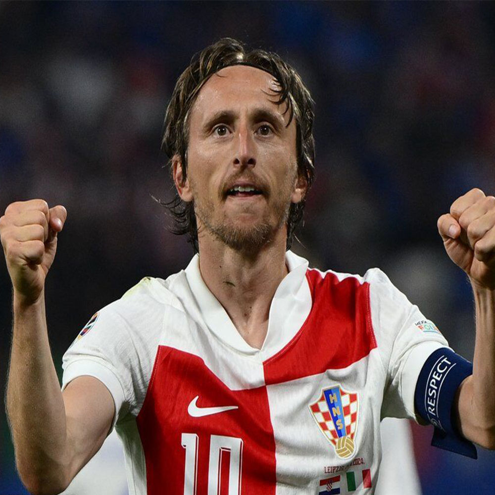 لوکا مودریچ - عکس های فوتبالی لوکا مودریچ