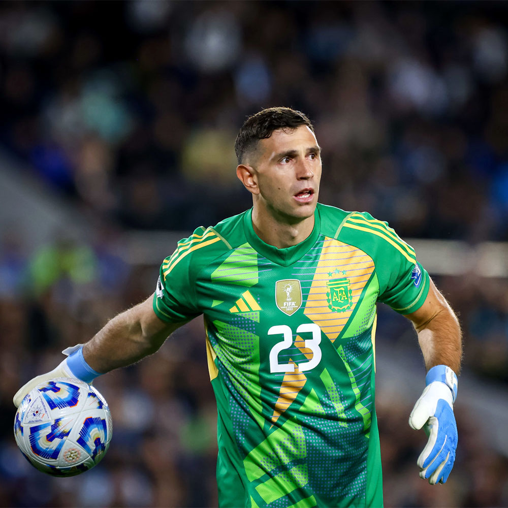 امیلیانو مارتینز - عکس های فوتبالی امیلیانو مارتینز