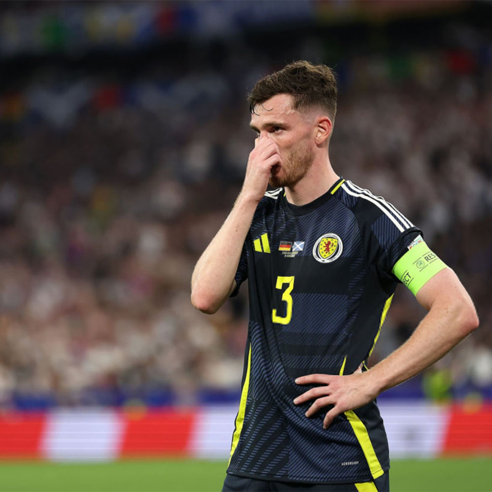 اندرو رابرتسون - عکس های فوتبالی اندرو رابرتسون