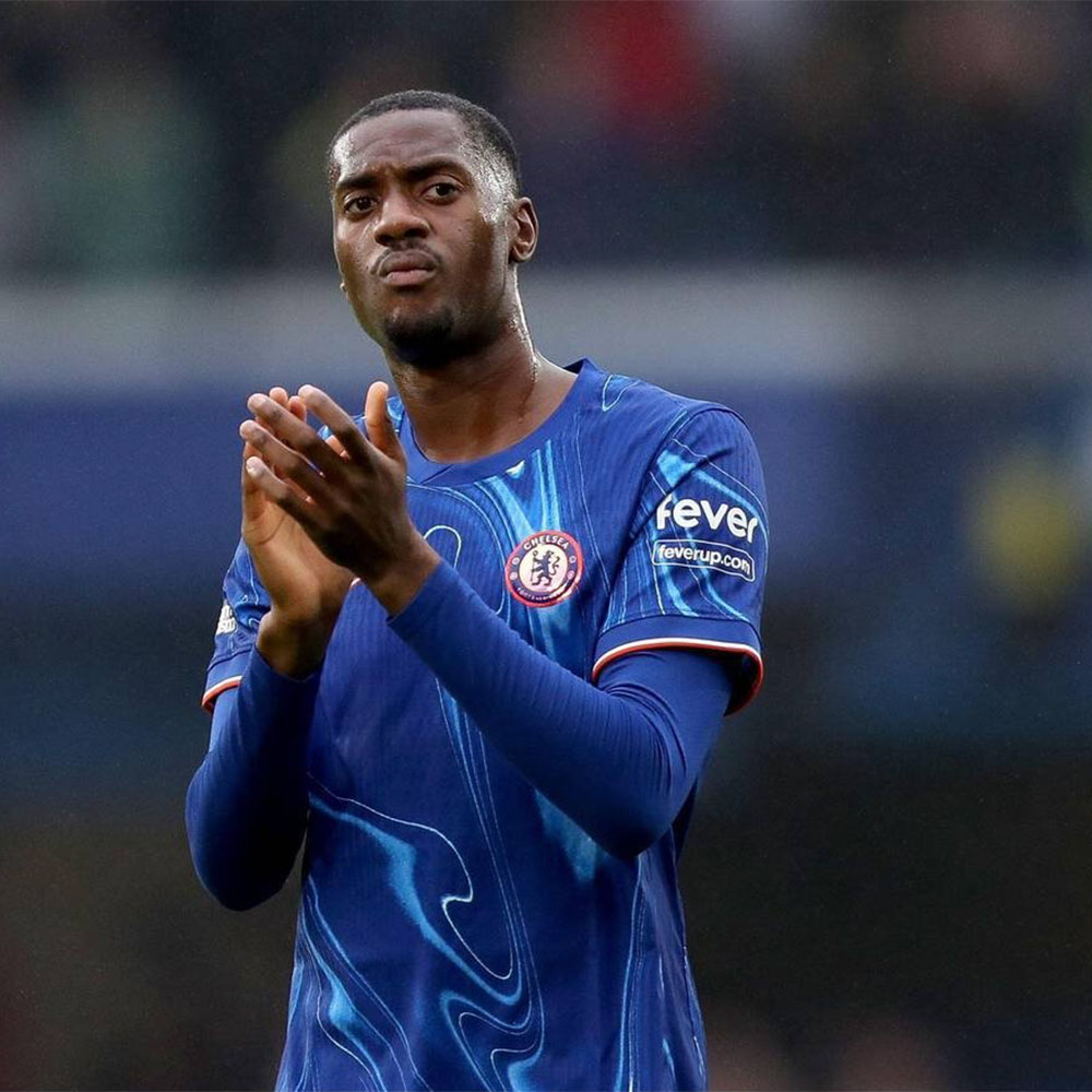 توسین آدارابیویو - عکس های فوتبالی توسین آدارابیویو