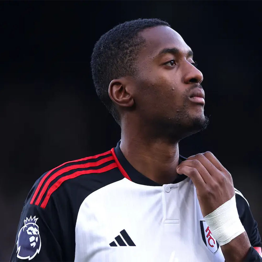 توسین آدارابیویو - عکس های فوتبالی توسین آدارابیویو