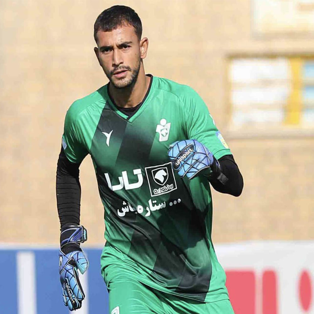 عرفان اسفندیاری 