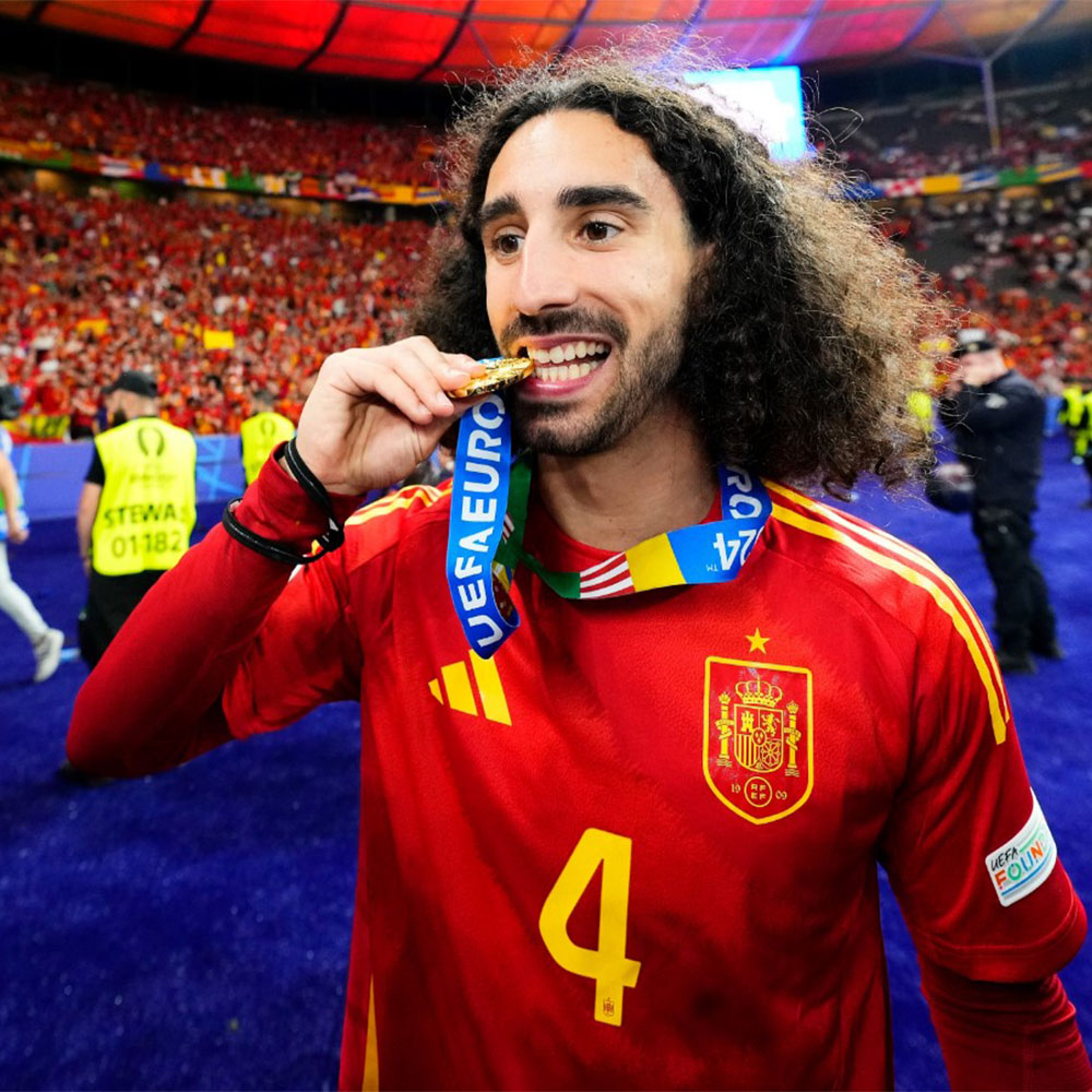 مارک کوکوریا - عکس های فوتبالی مارک کوکوریا