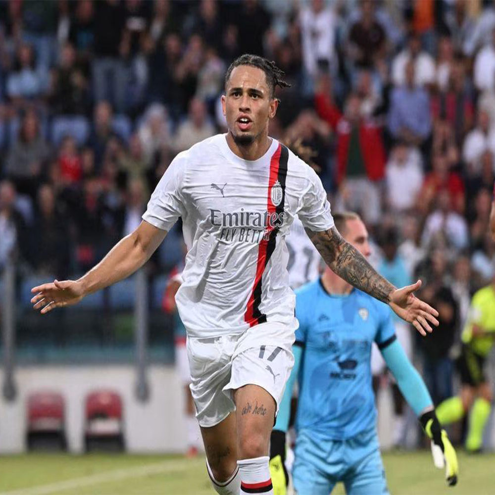 نوا اکافور - عکس های فوتبالی نوا اکافور