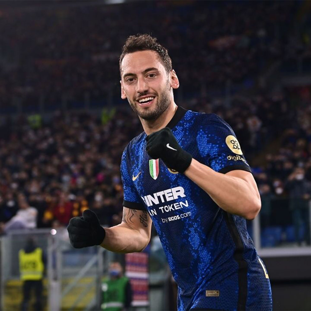 هاکان چالهاناوغلو - عکس های فوتبالی هاکان چالهاناوغلو