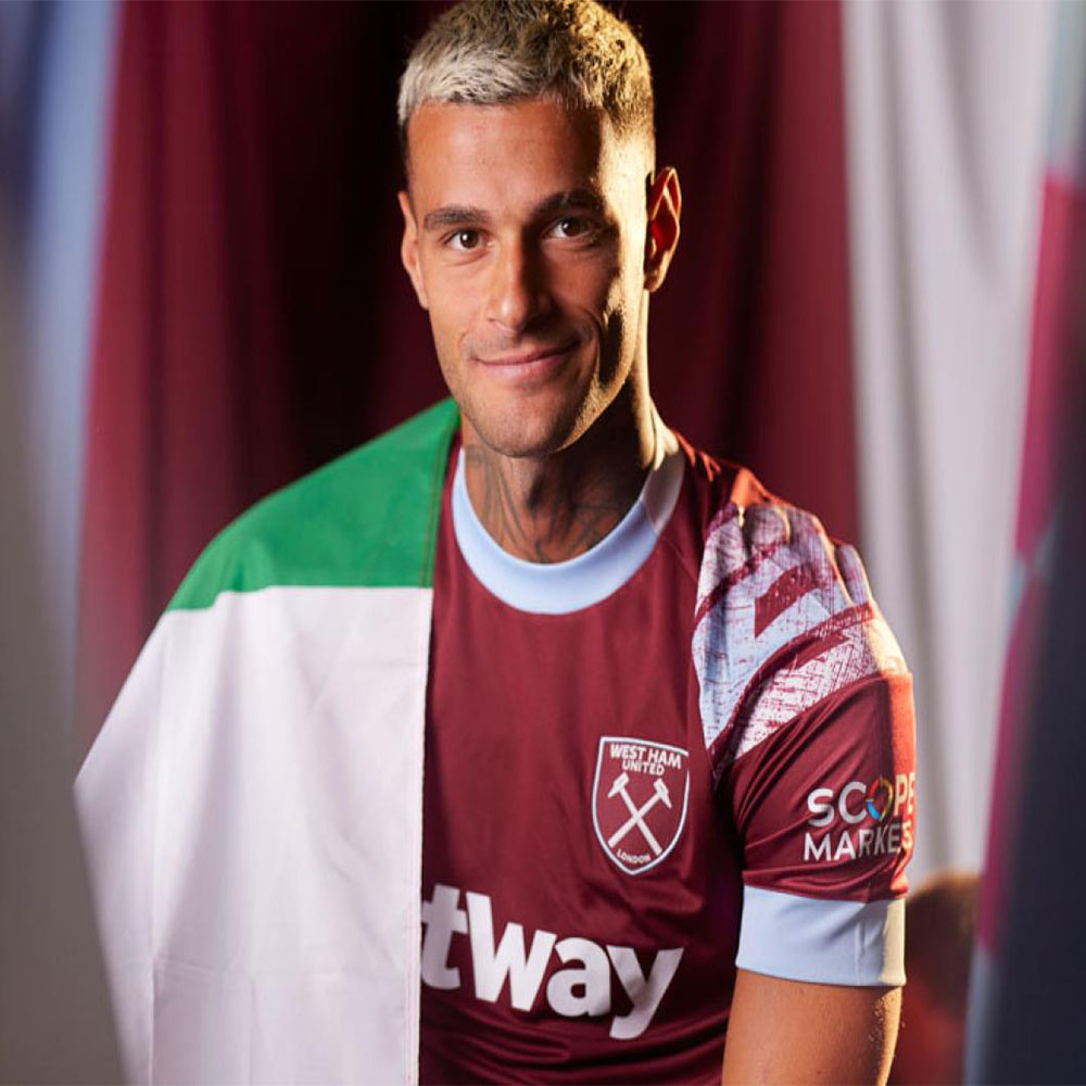 جانلوکا اسکاماکا - عکس های فوتبالی جانلوکا اسکاماکا