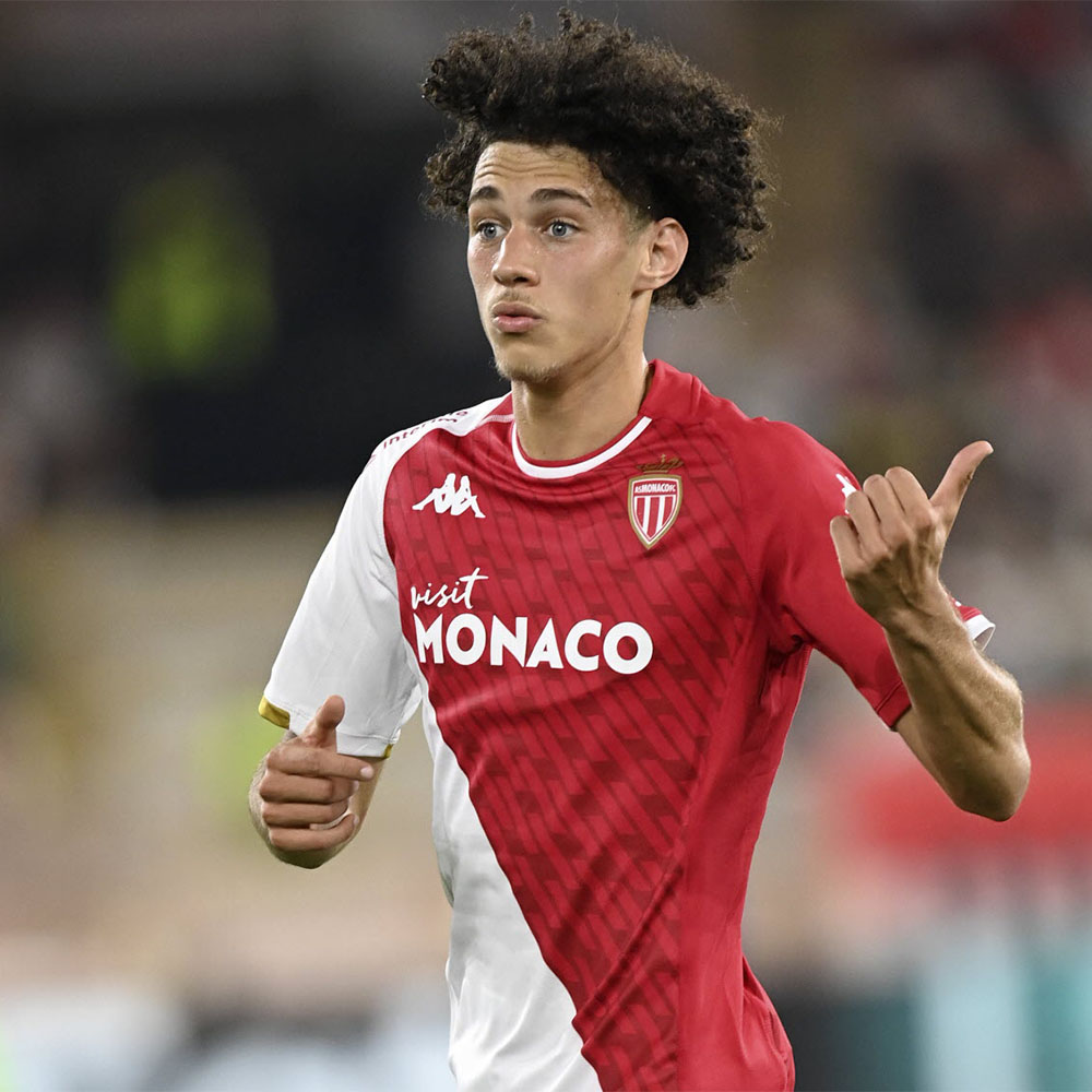 ماغنیس اکلیوش 