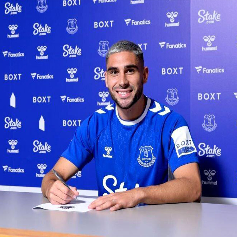 نیل ماوپی - عکس های فوتبالی نیل ماوپی