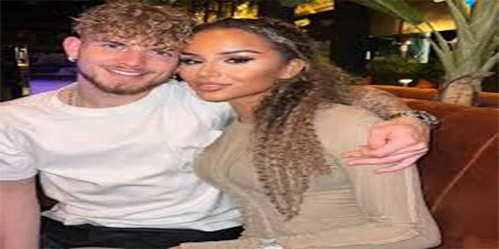 دوست دختر هاروی الیوت