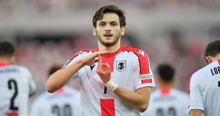 خویچا کواراتسخلیا گل به کالیاری