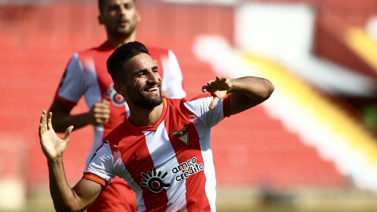 نقش مهرداد محمدی در آوس