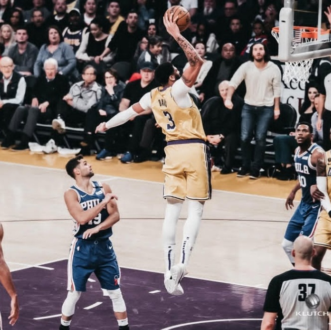 ثروت آنتونی دیویس