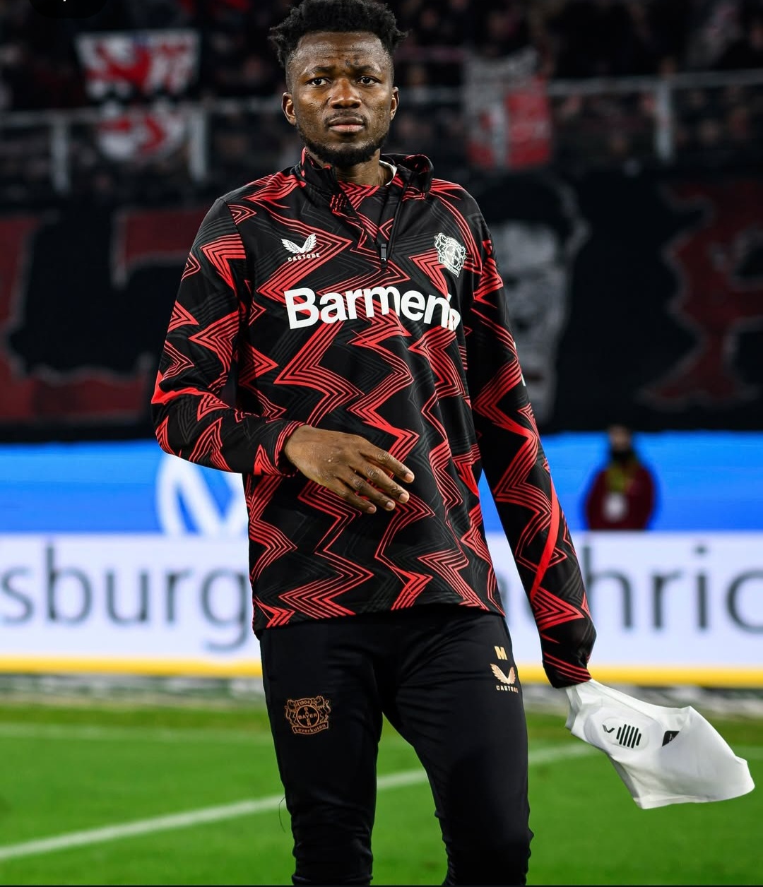 والپیپر ادموند تاپسوبا