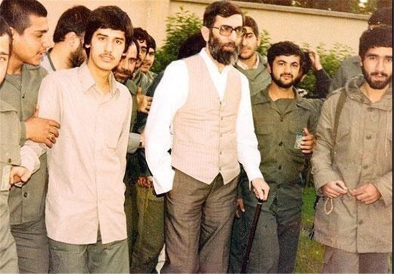 عکس سید علی خامنه ای قبل از انقلاب