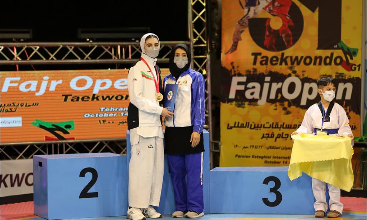 عکس قهرمانی کوثر اساسه - فوتو فوتبال عکس قهرمانی کوثر اساسه