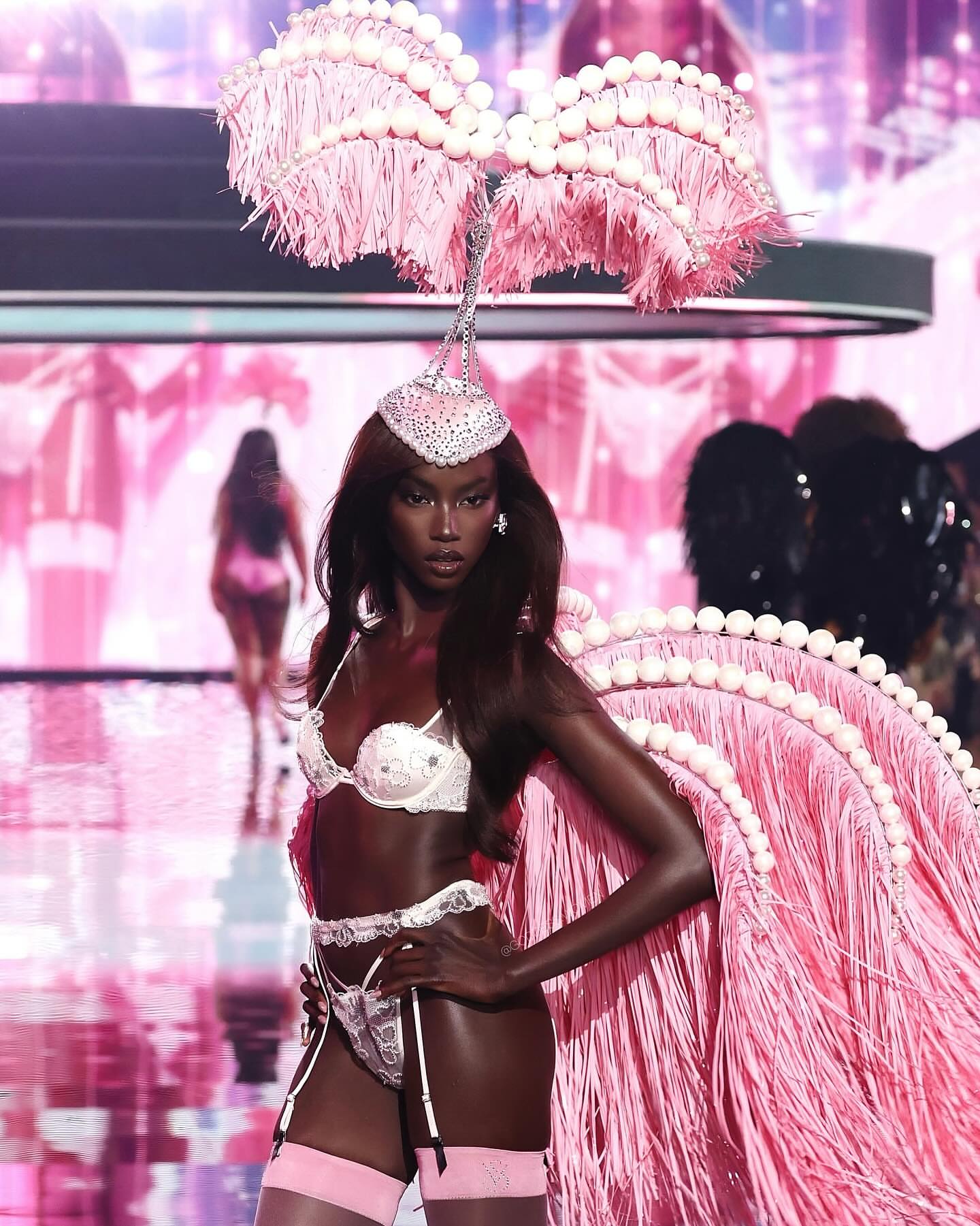 عکس از مراسم ویکتوریا سکرت 2025