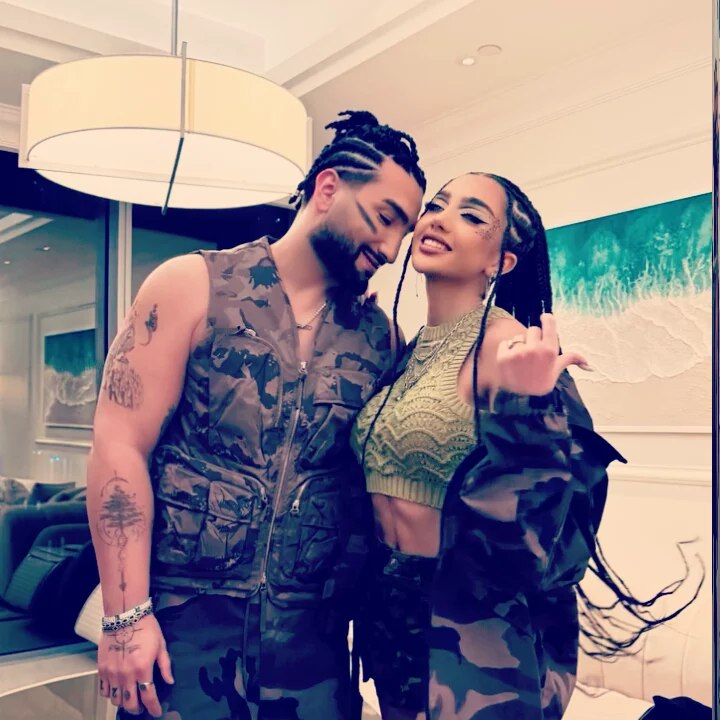 حسین تهی همسرش