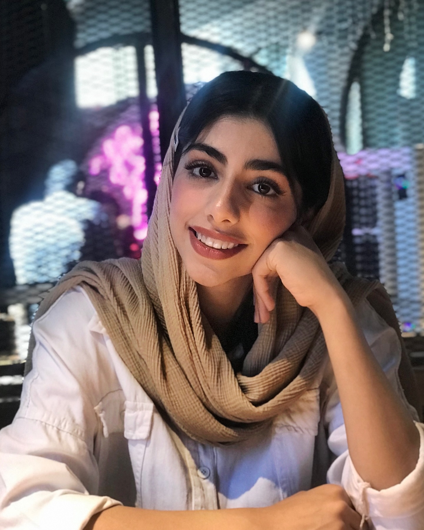 والپیپر مهلا مؤمن‌زاده