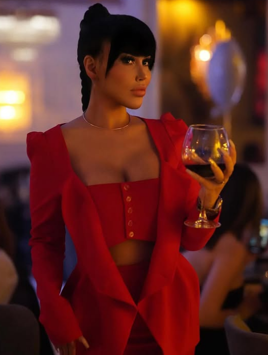 شهوانی مینا نامداری شهوانی مینا نامداری