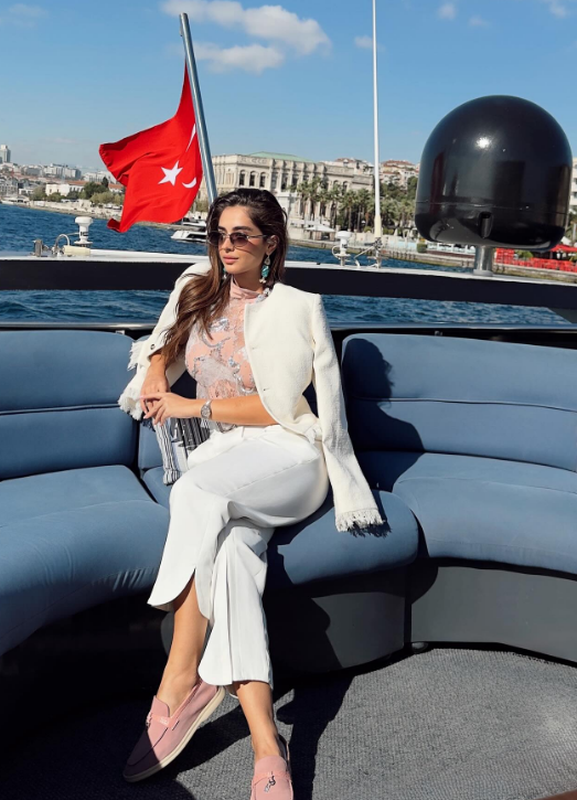 کیمیا حسینی بدون آرایش 