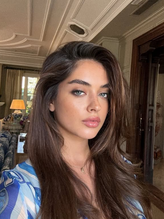 کیمیا حسینی کیست