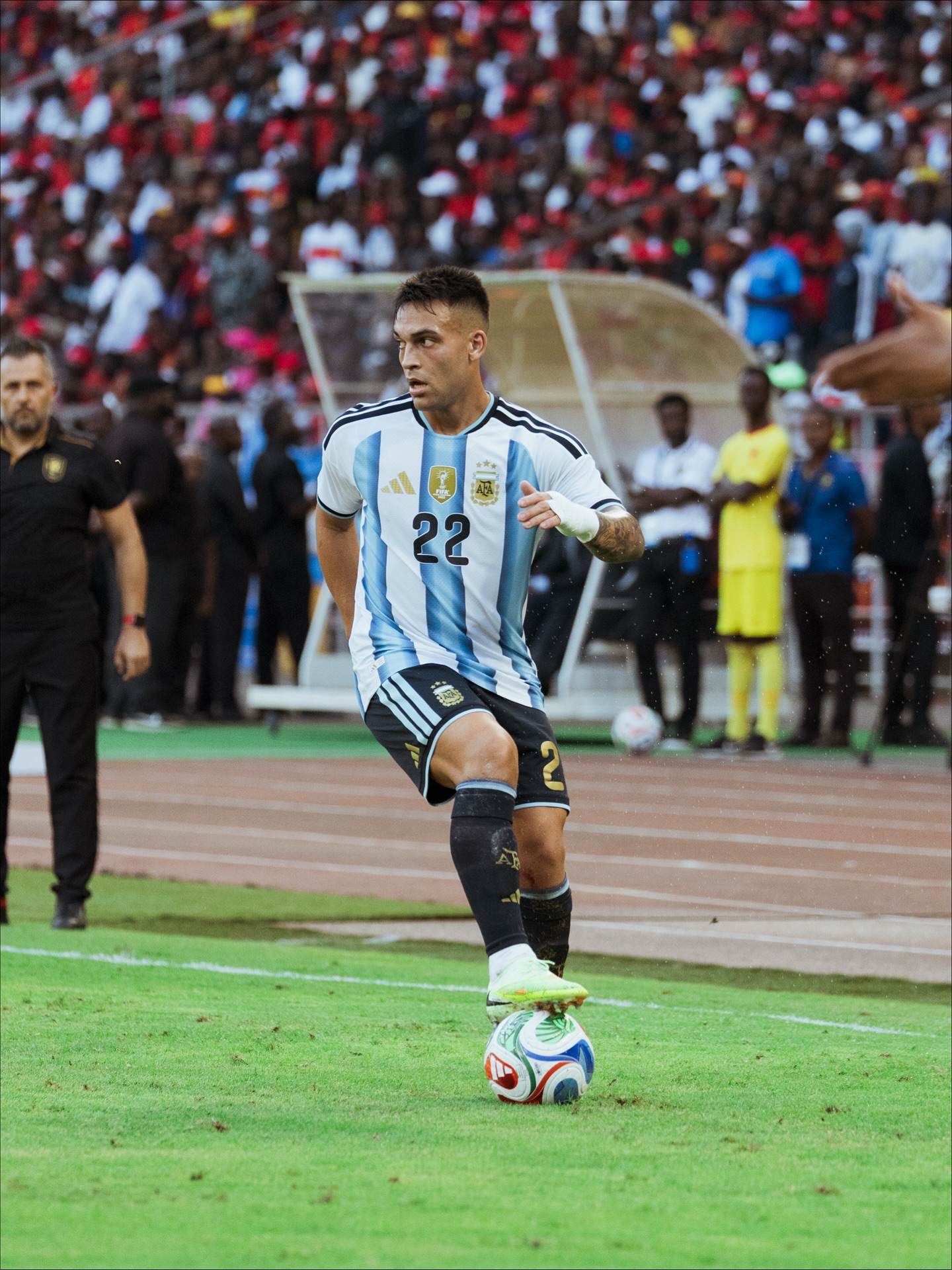 جدیدترین عکس های لائوتارو مارتینز