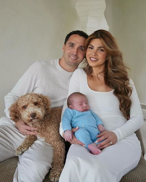 نگین میرصالحی و همسرش نگین میرصالحی و همسرش