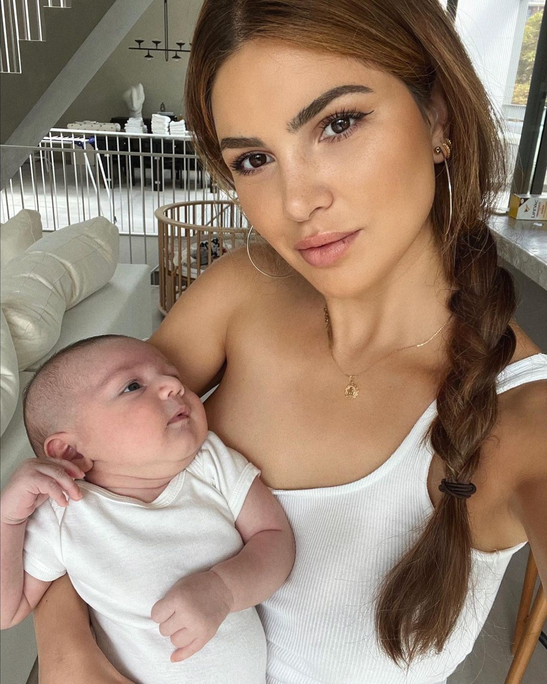 لخت نگین میرصالحی لخت نگین میرصالحی