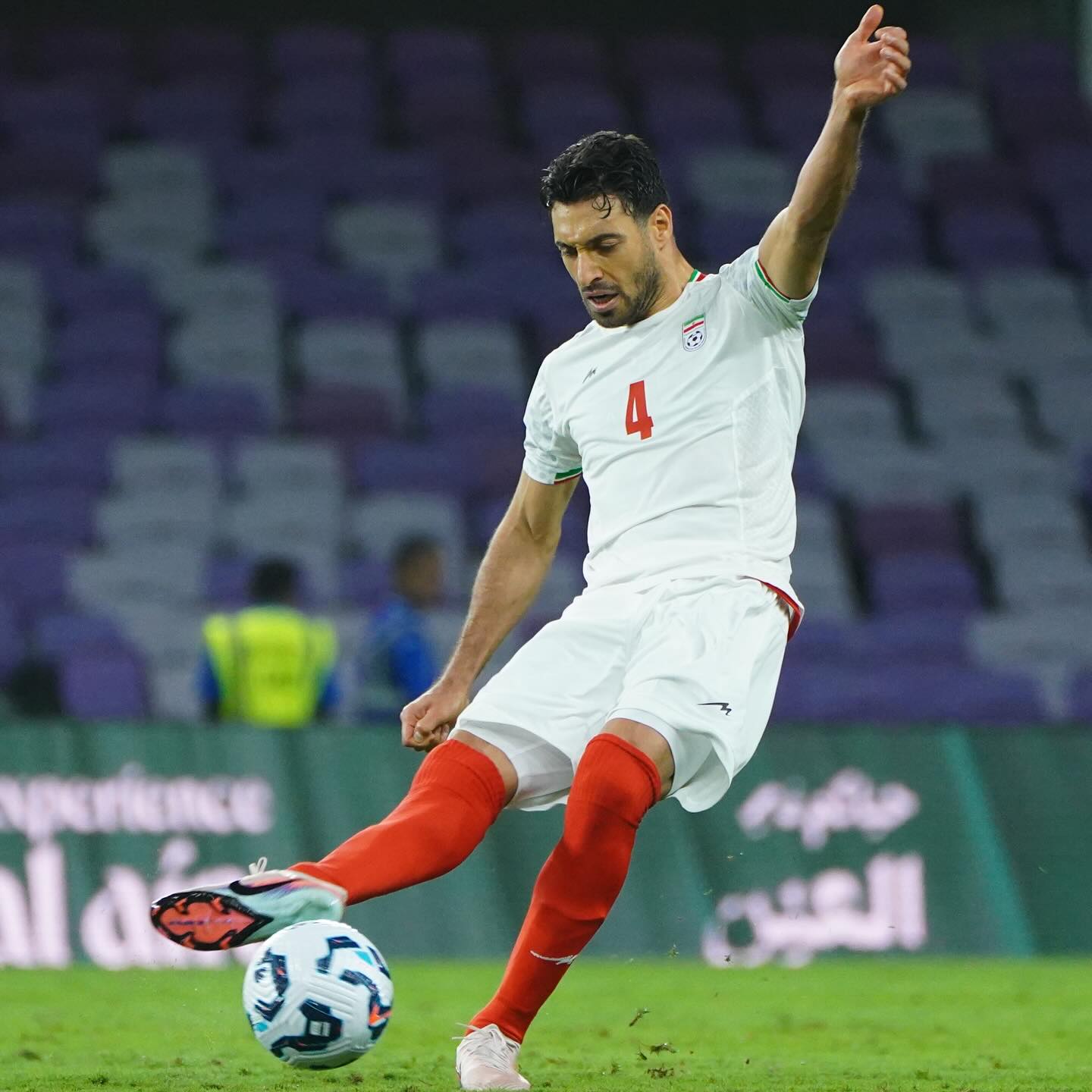 عکس شجاع خلیل زاده در تراکتور