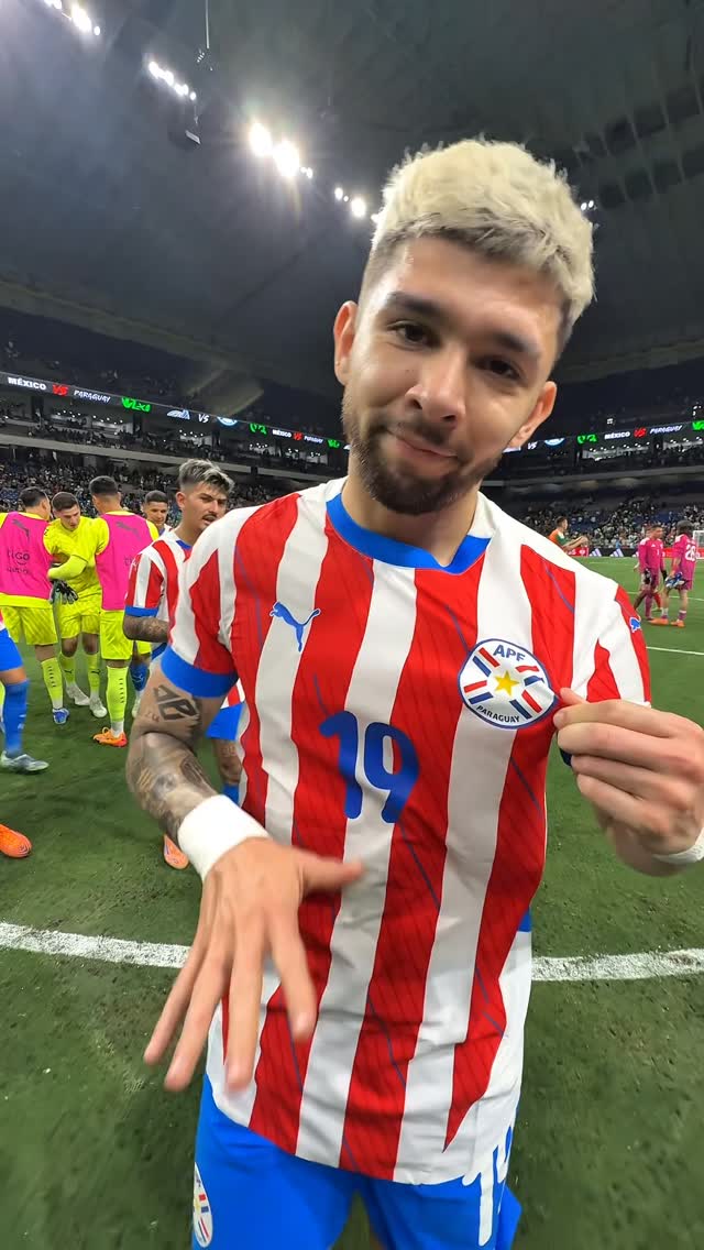 عکس بازیکنان فوتبال پاراگوئه