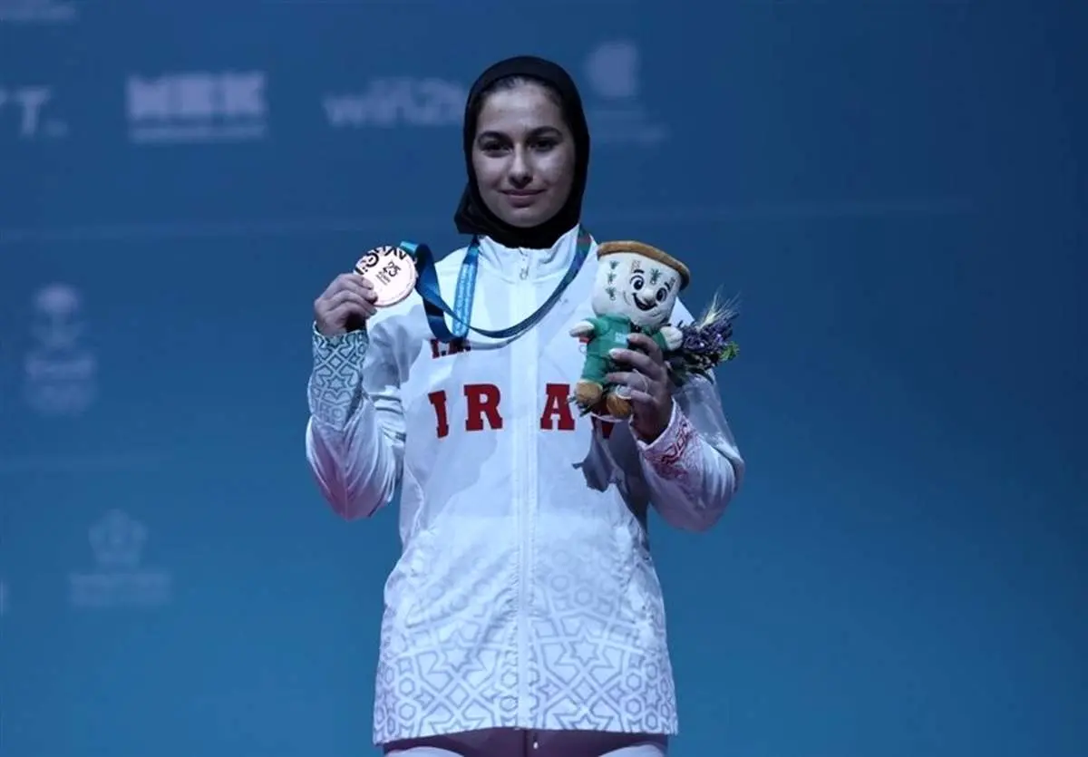 ریحانه کریمی وزنه‌بردار عکس ها