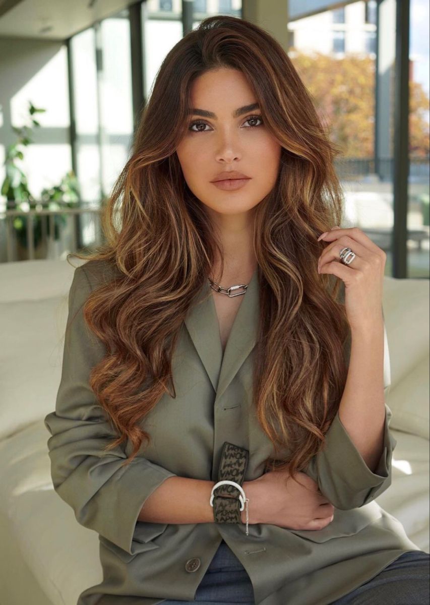 نگین میرصالحی شهوانی نگین میرصالحی شهوانی