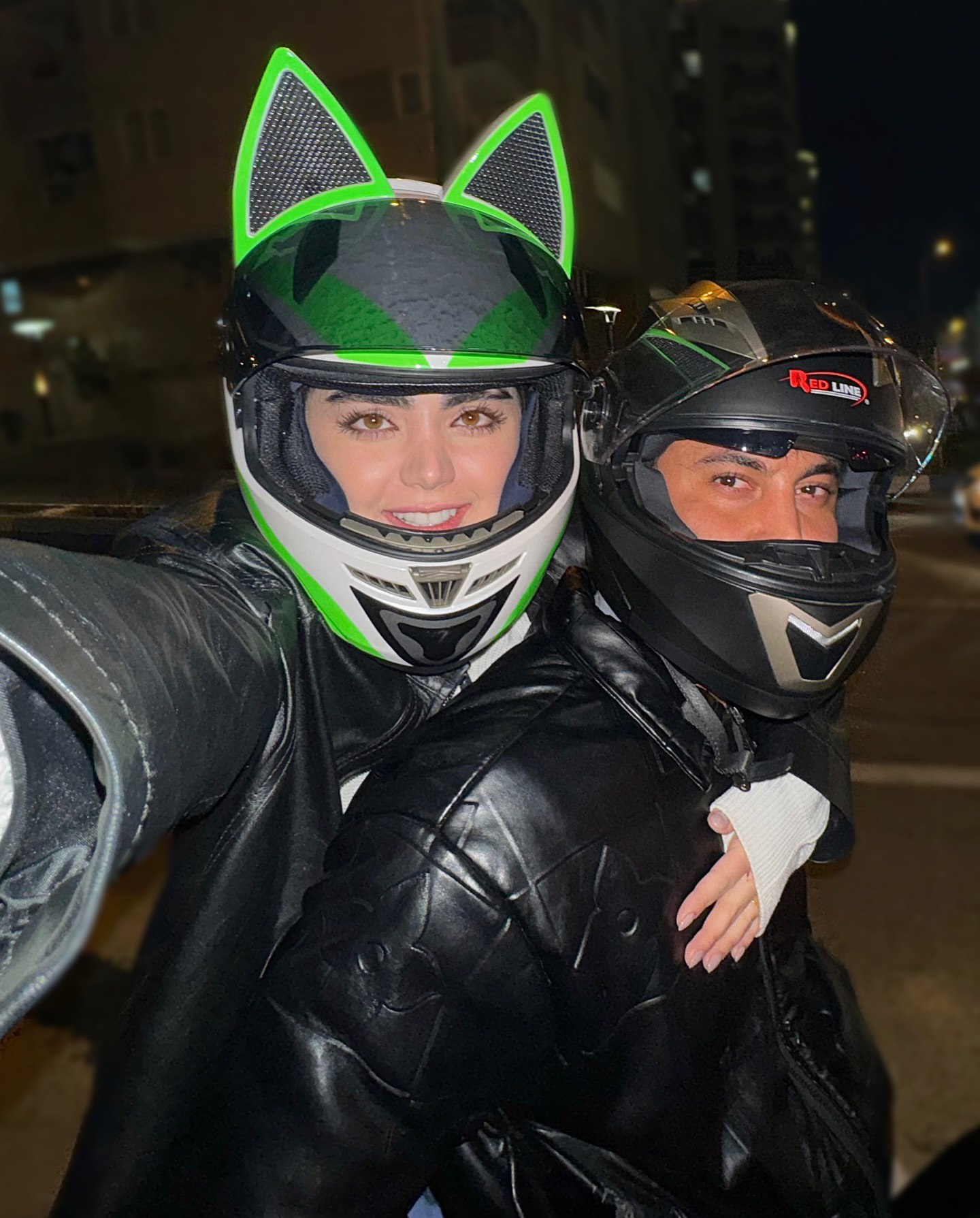 محیا امیدبیگی بلاگر