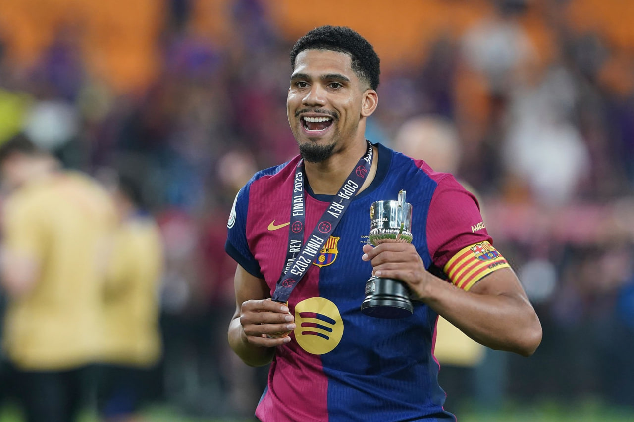 عکس های رونالد آرائوخو - فوتو فوتبال عکس های رونالد آرائوخو