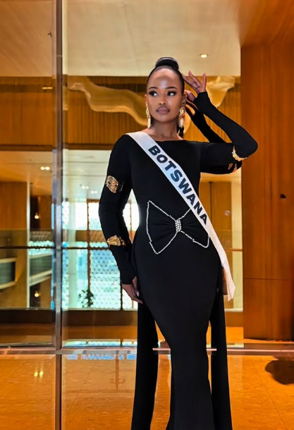 عکس لیلیان آندریز در مراسم دختر شایسته جهان عکس لیلیان آندریز در مراسم دختر شایسته جهان