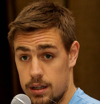 دستمزد سباستیان کواتس