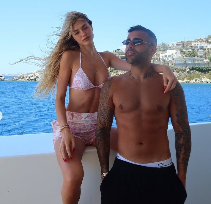 عکس ساشا سبحانی و همسرش سکسی عکس ساشا سبحانی و همسرش سکسی