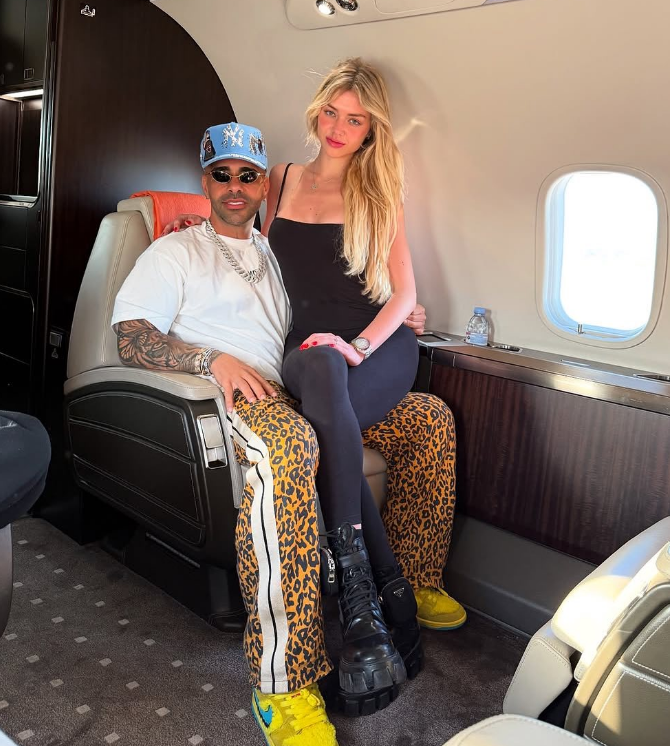 فیلم سکسی ساشا سبحانی و دوست دخترش فیلم سکسی ساشا سبحانی و دوست دخترش