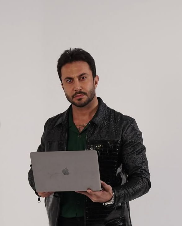 شغل امید موذنی شغل امید موذنی