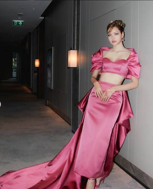 لیسا دختر سکسی